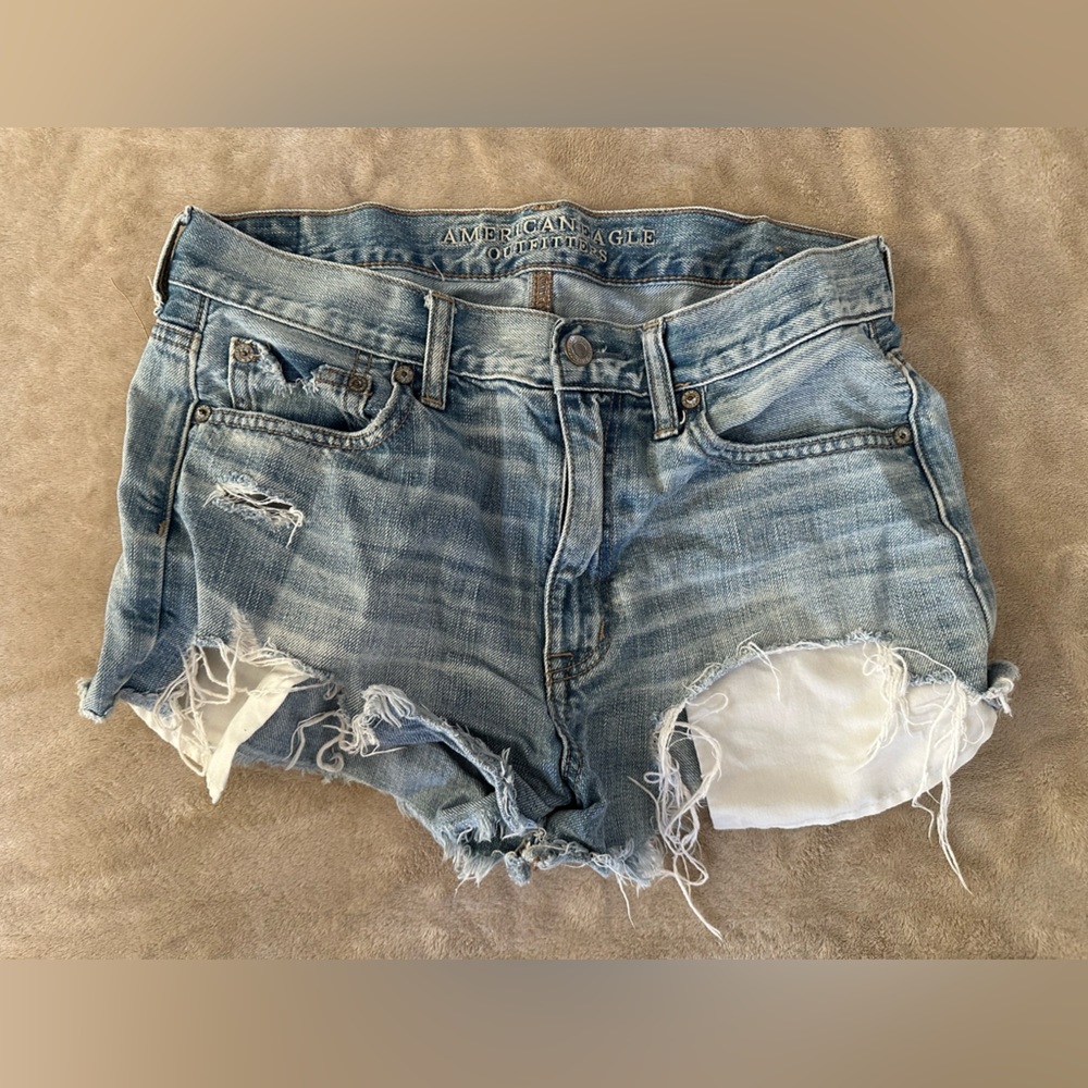 Blue Jean Shorts
American Eagle
Size 8